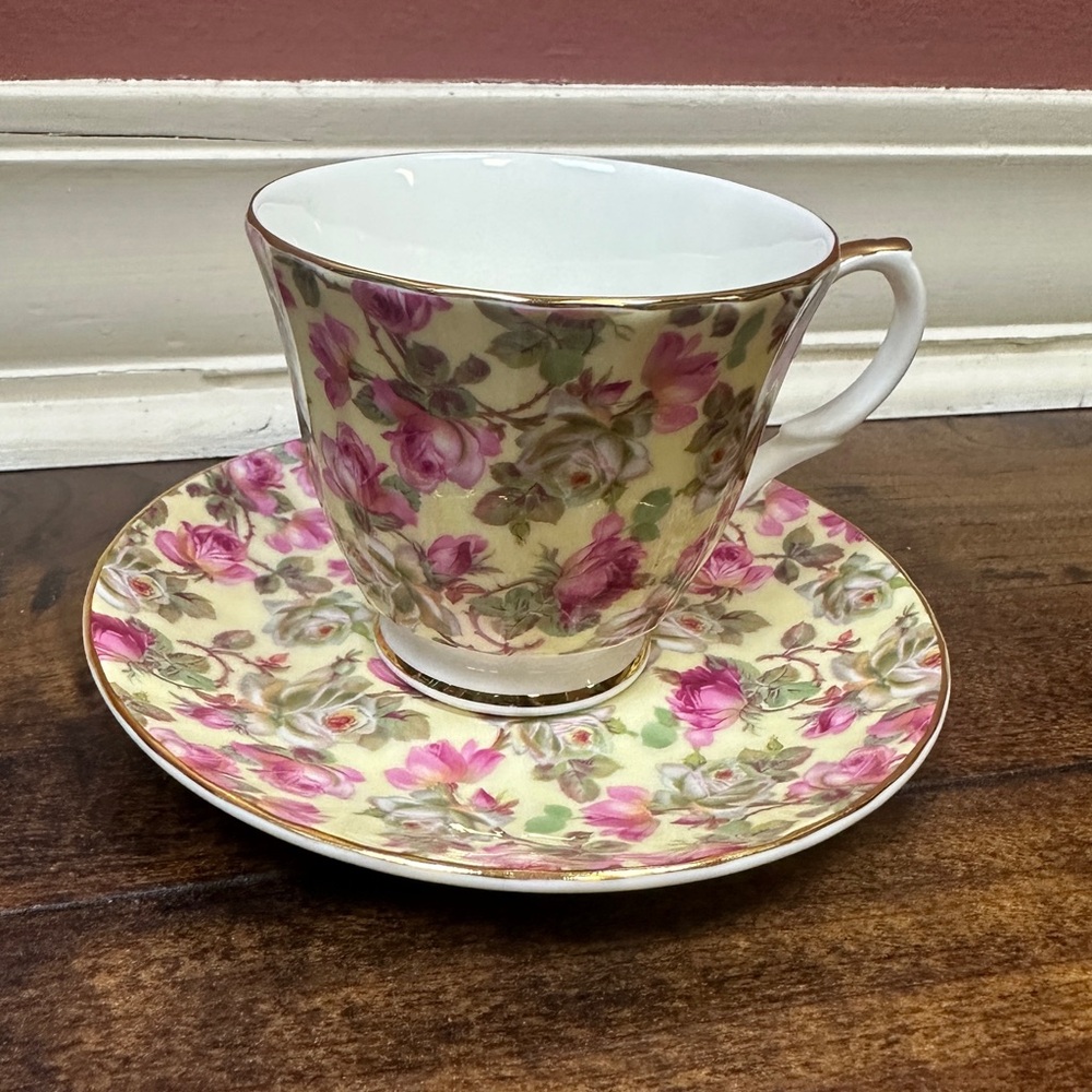 Royale Garden Bone China Staffordshire yellow & pink teacup & saucer rose chintz